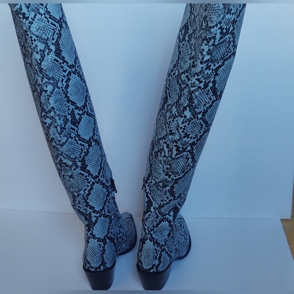 NWT Gianni Bini Alyiraa Snake Print Over-The-Knee Boots Size 6.5 - Picture 4 of 6